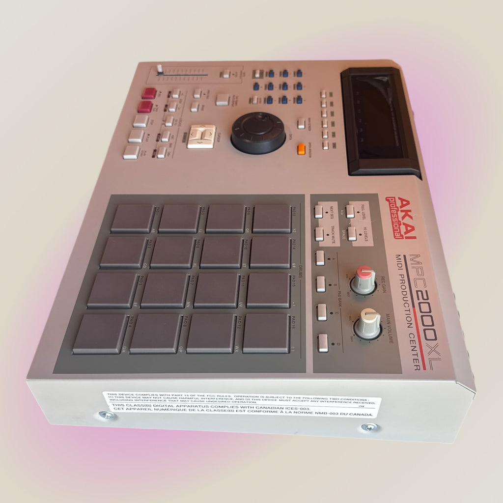 Akai Professional MPC 2000 XL Music Production Center - Sampler, Drum Machine & Sequence- Vintage Grey