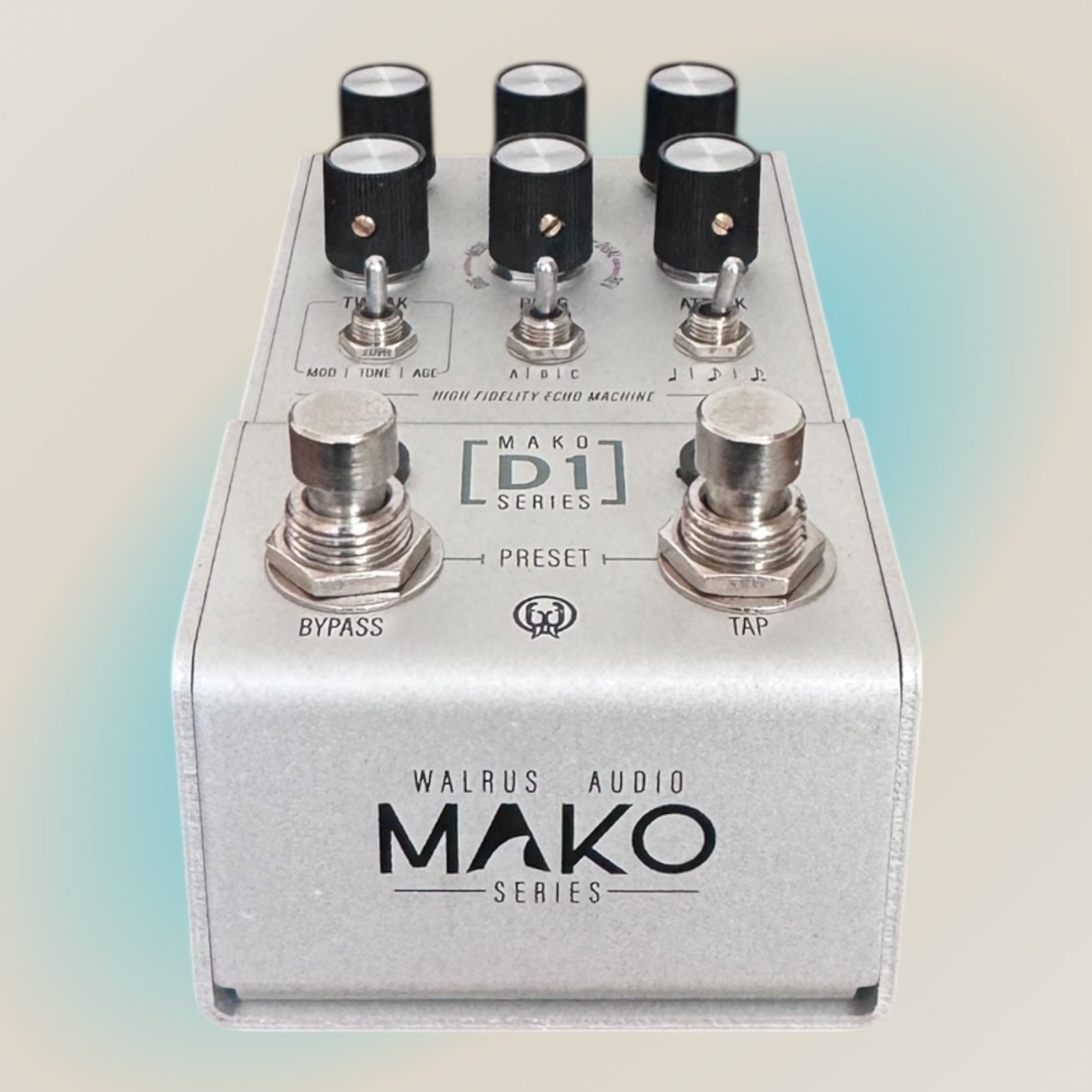 Walrus Audio Mako D1 High Fidelity Echo Machine Effect Pedal - Silver (Certified Pre-Owned)